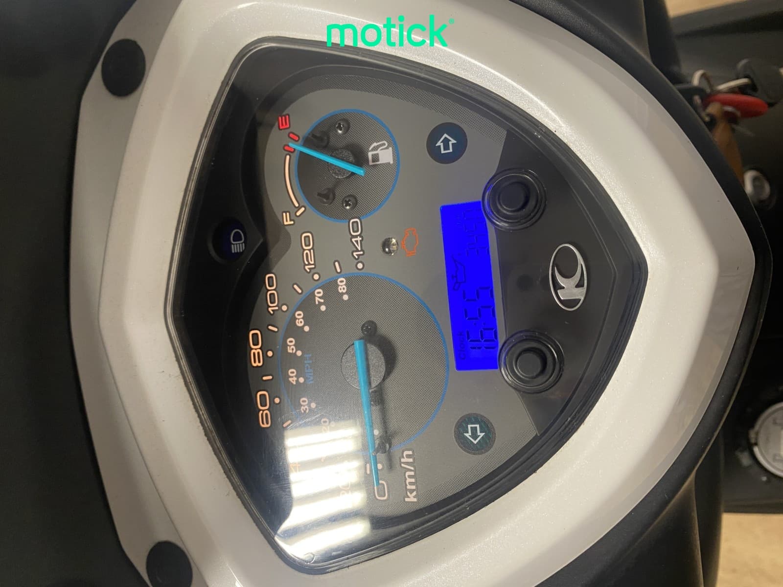 KYMCO AGILITY CITY 125 (TOP CASE)
