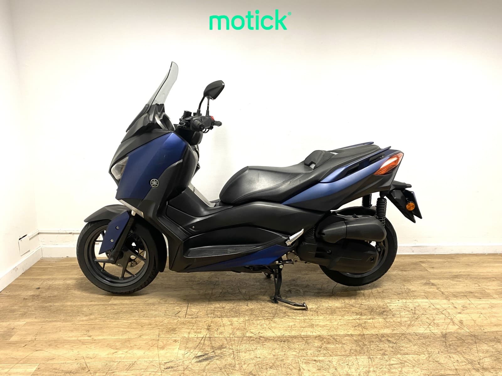 YAMAHA XMAX 125
