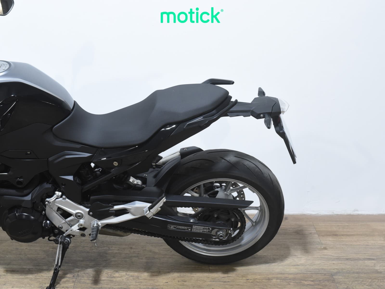 BMW F 900 R (ABS)