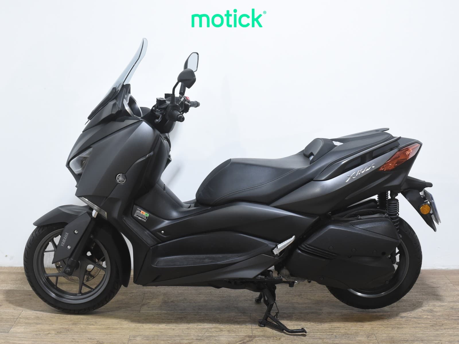 YAMAHA XMAX 300