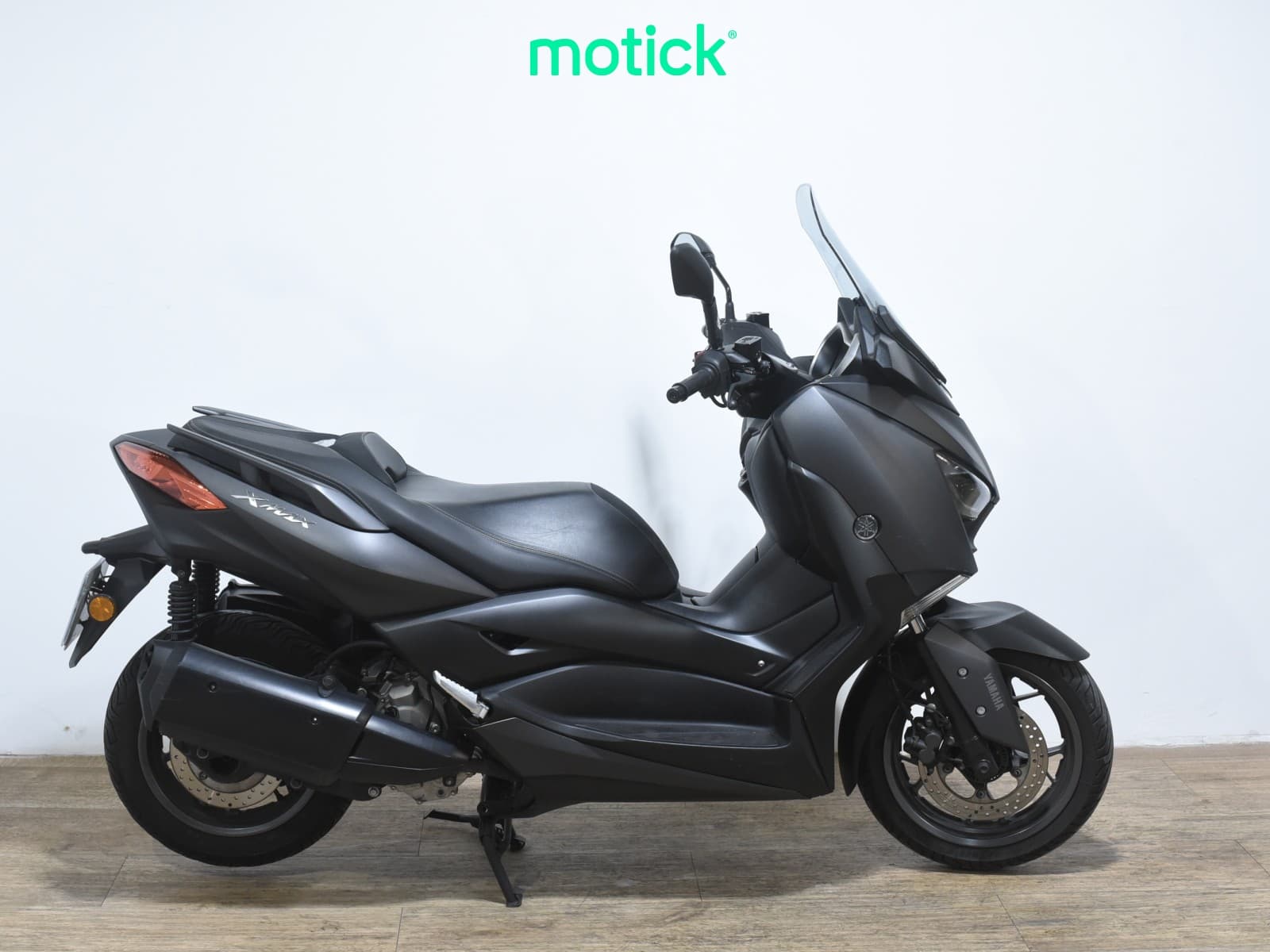 YAMAHA XMAX 300