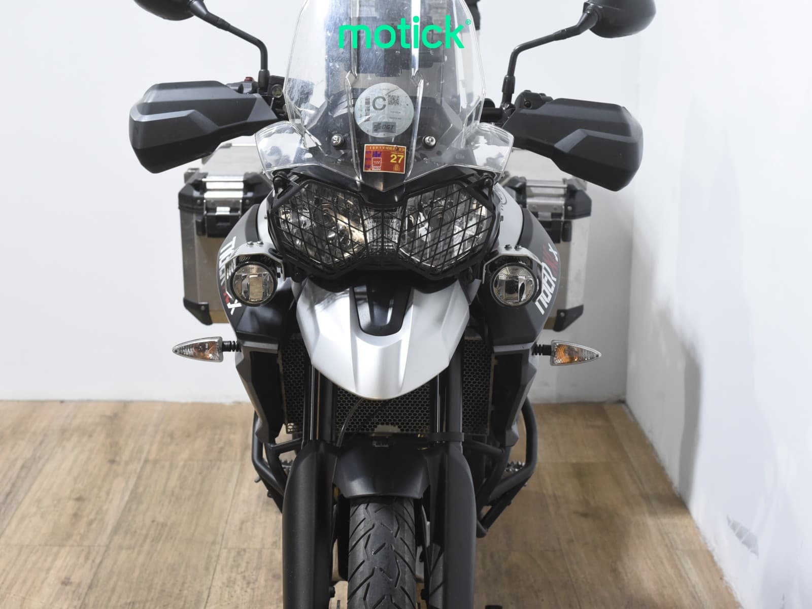 TRIUMPH TIGER 800 XCX (TRES MALETAS)