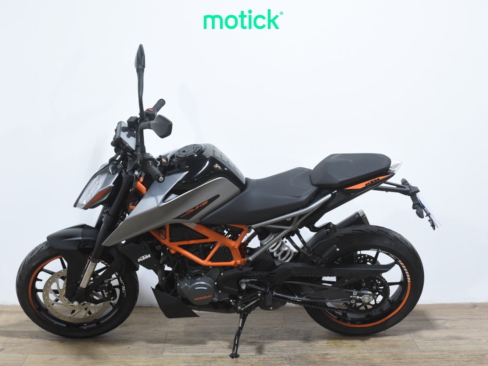 KTM DUKE 125