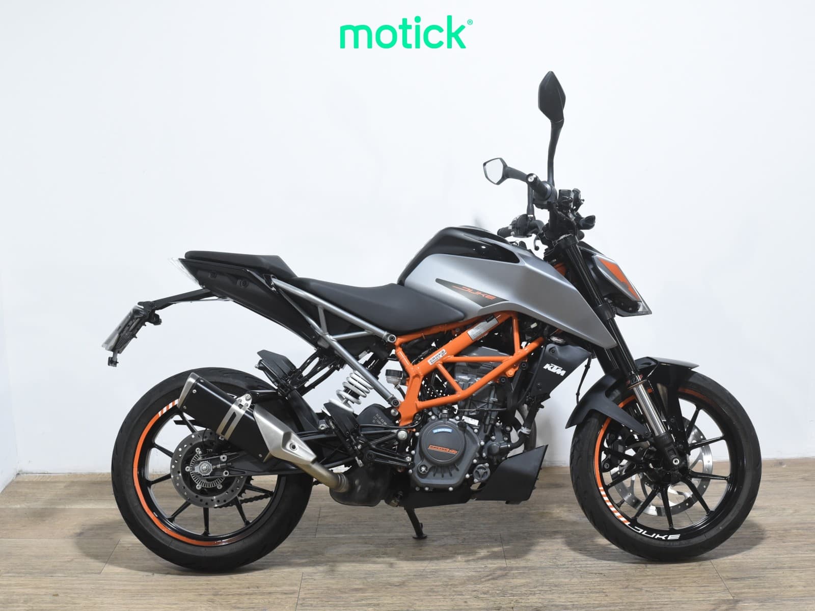 KTM DUKE 125