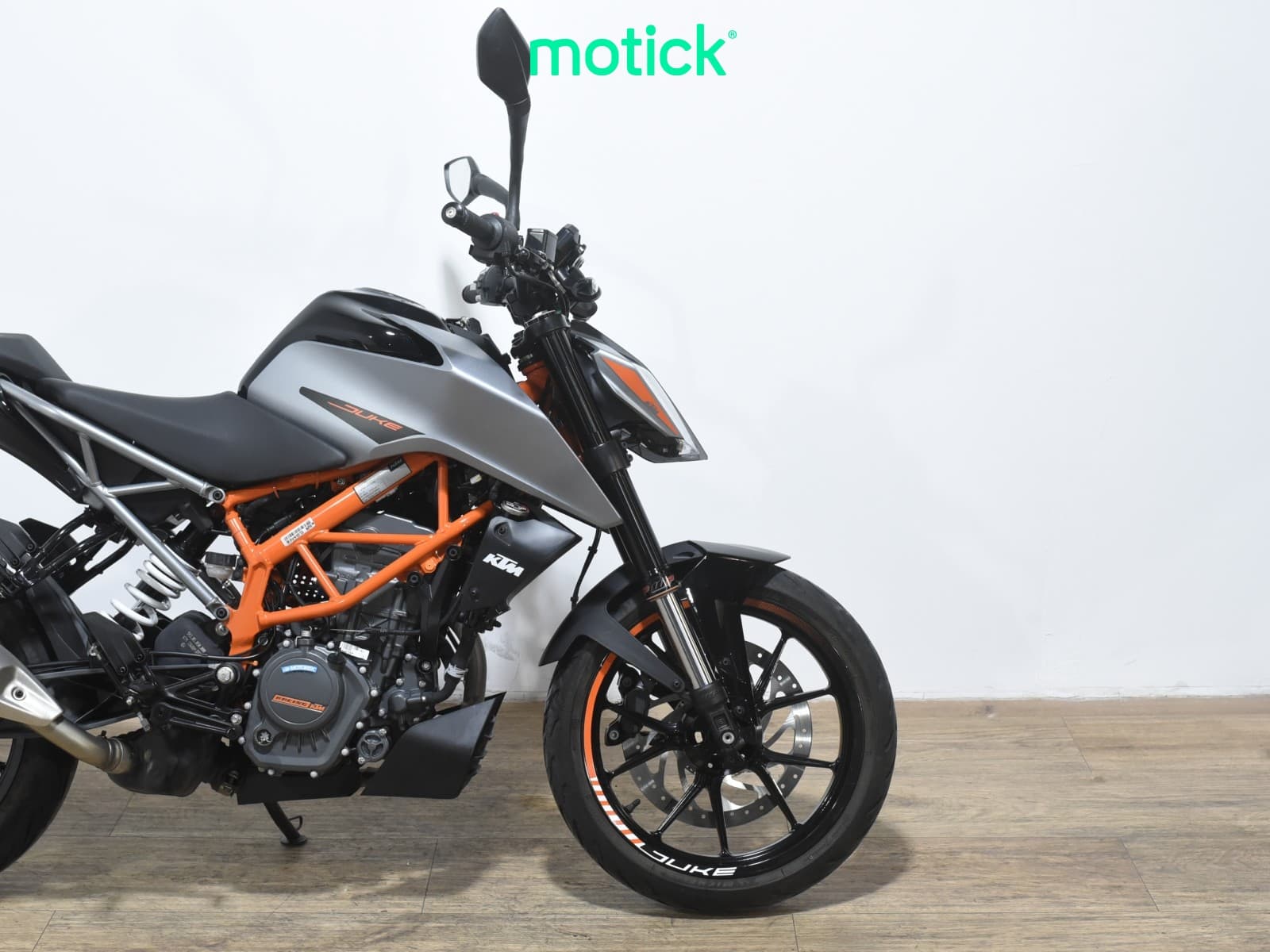KTM DUKE 125