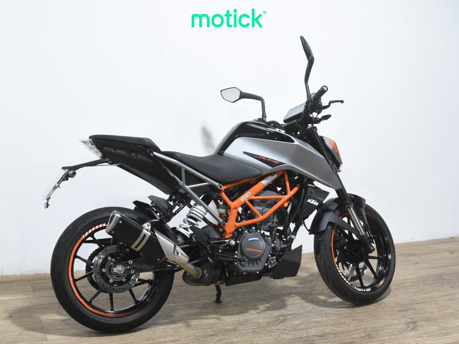 KTM DUKE 125