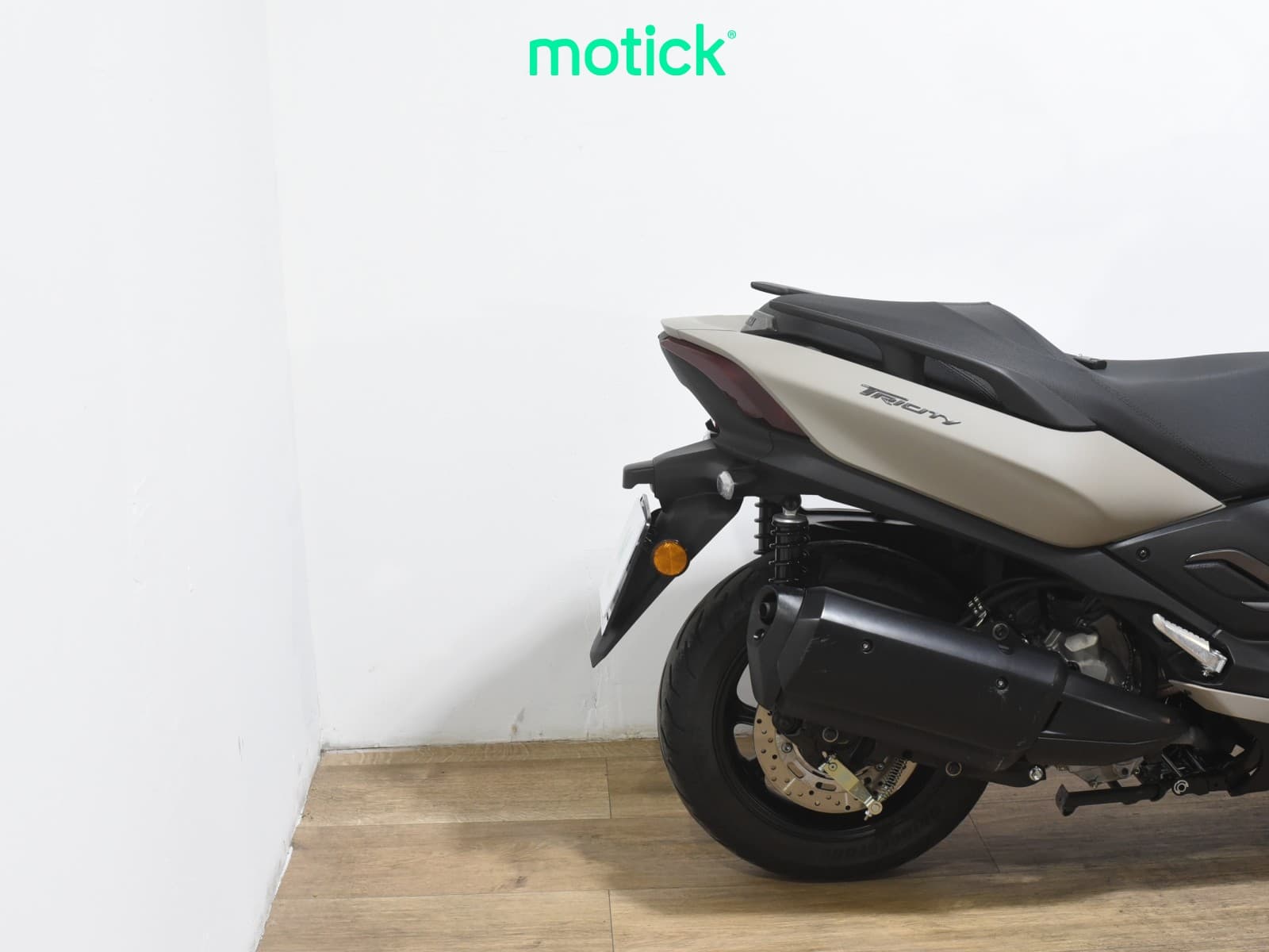 YAMAHA TRICITY 300