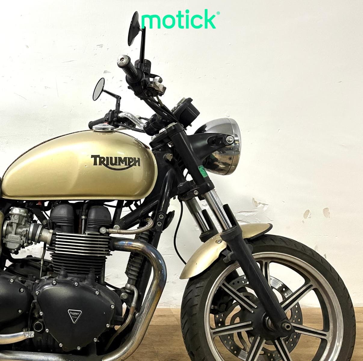 TRIUMPH BONEVILLE (A2)