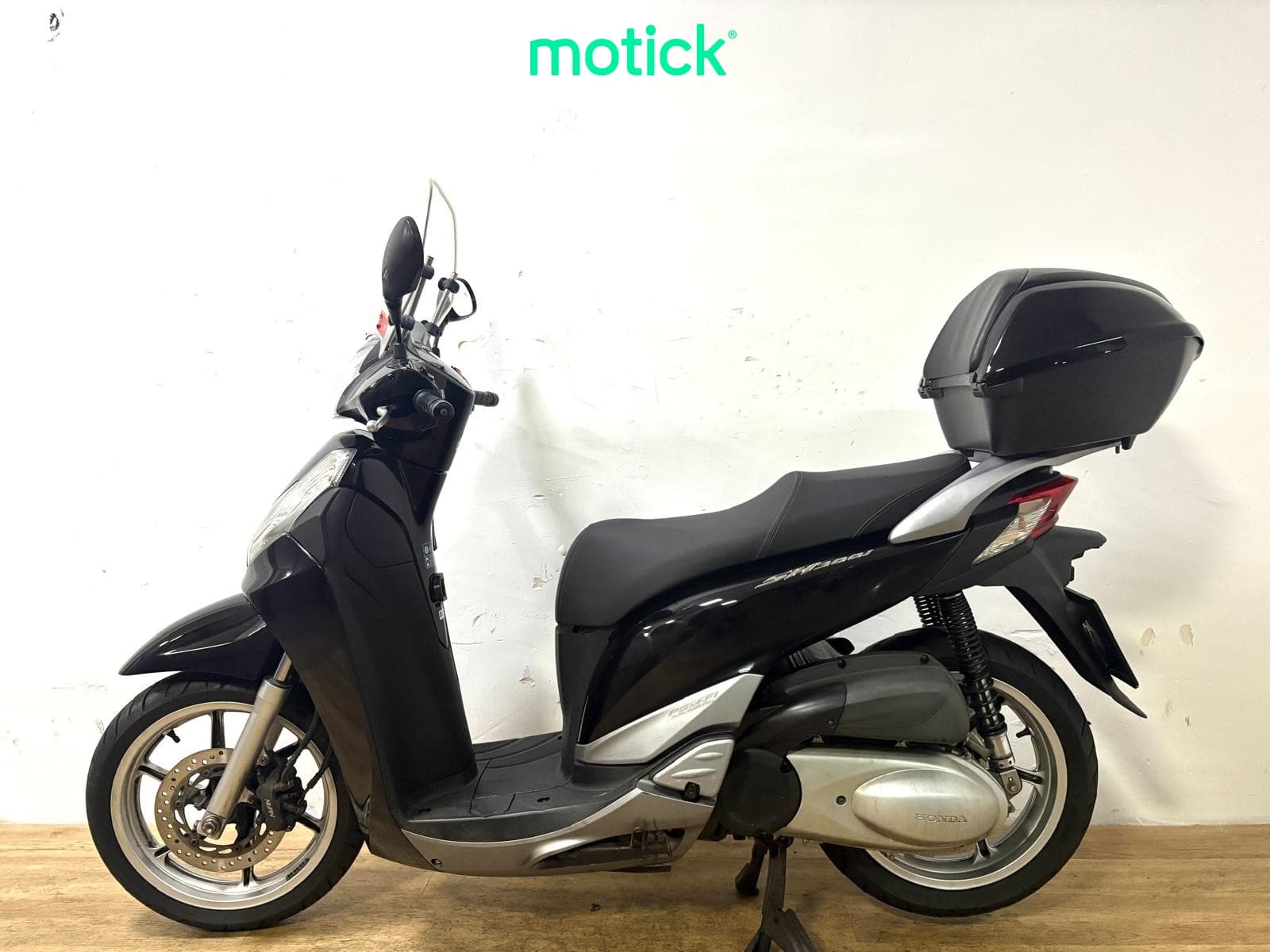 HONDA SH 300I (TOP CASE)