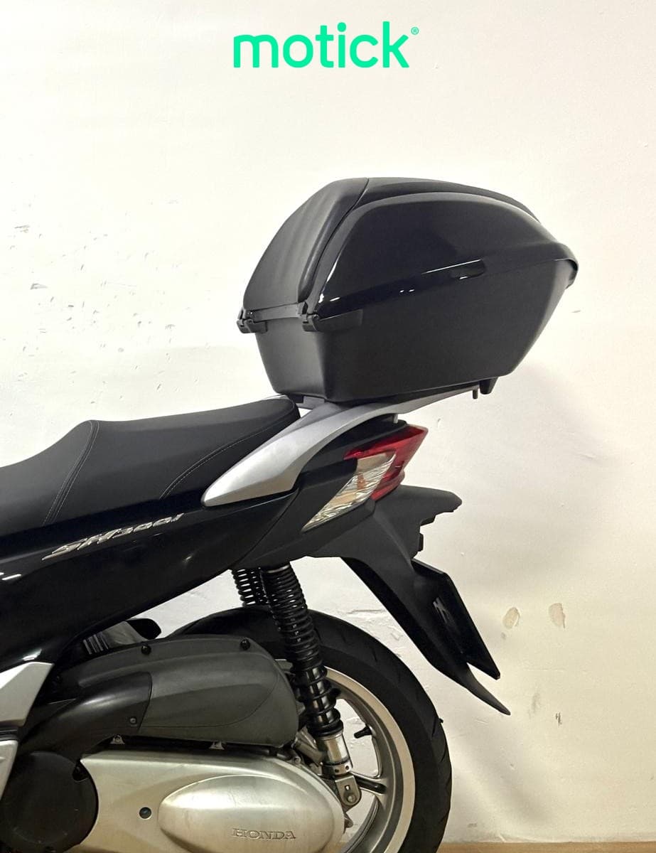 HONDA SH 300I (TOP CASE)