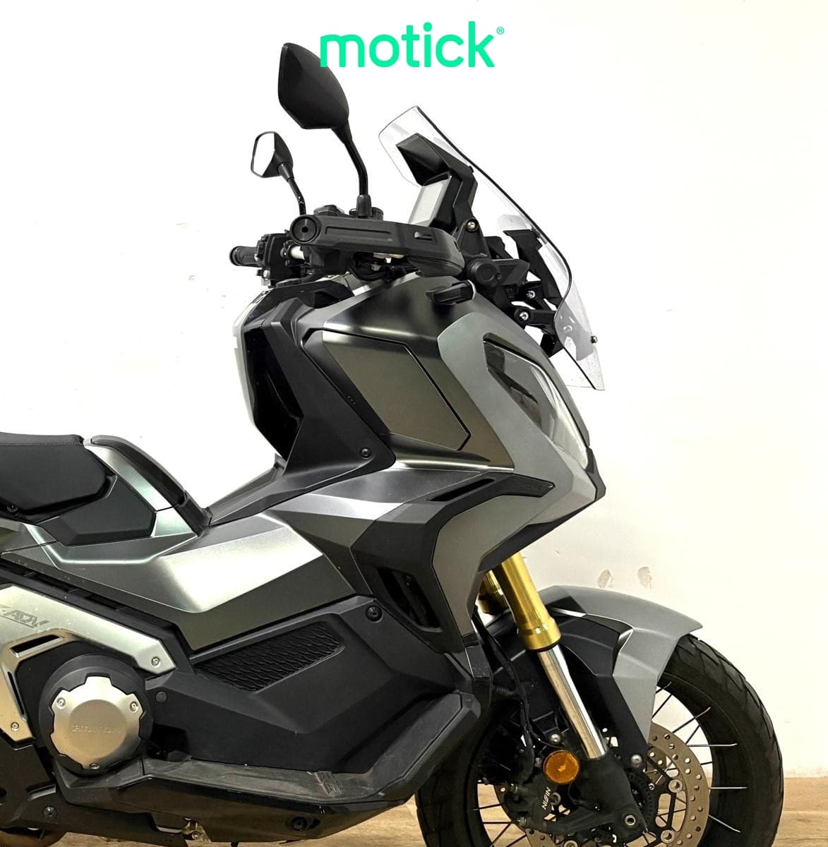 HONDA X-ADV 750 (TOP CASE)