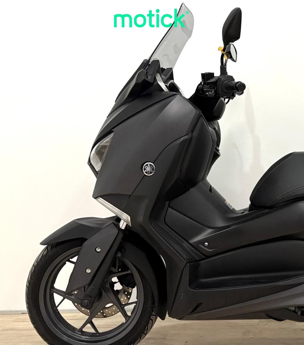 YAMAHA XMAX 300