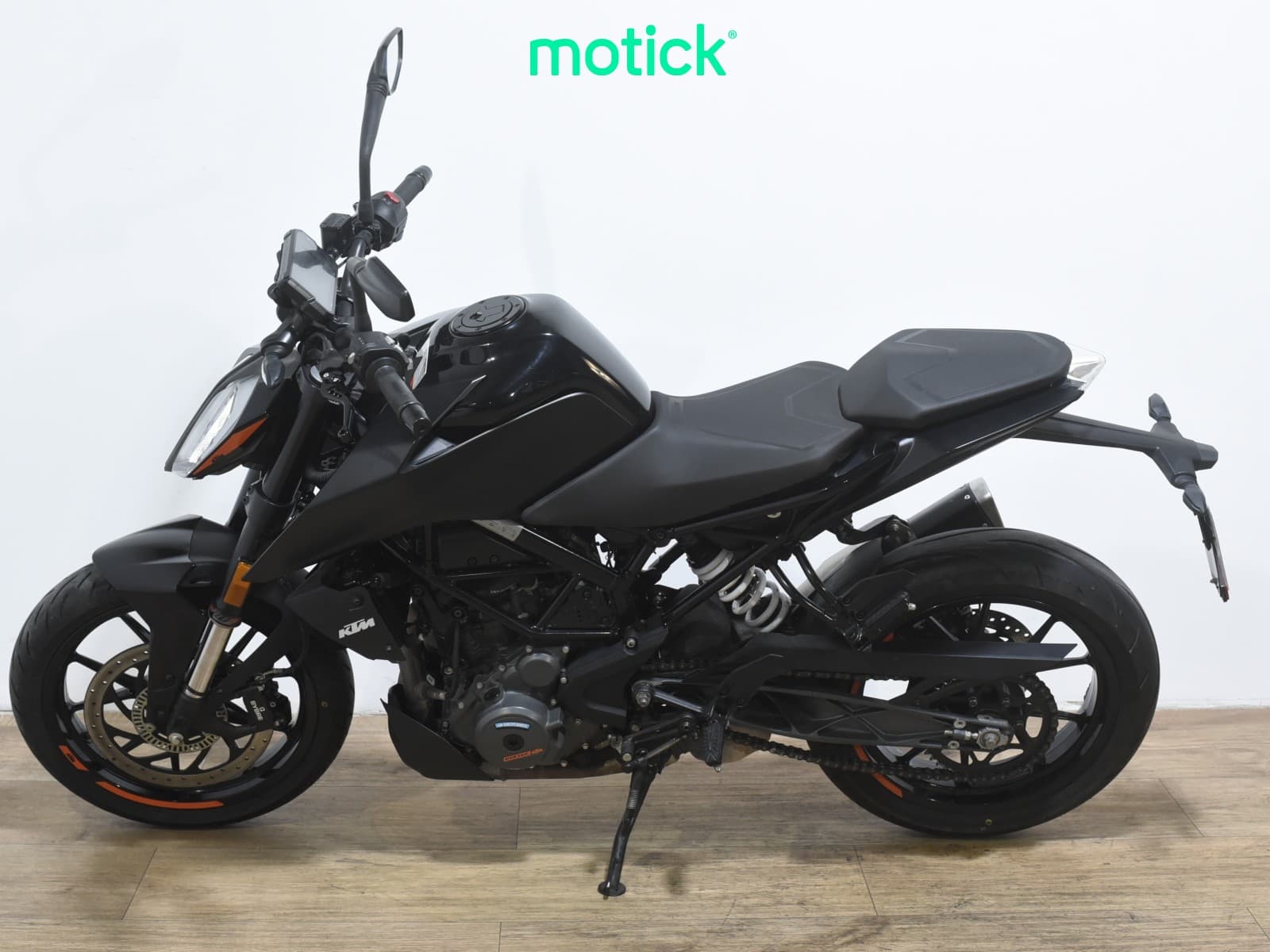 KTM DUKE 390