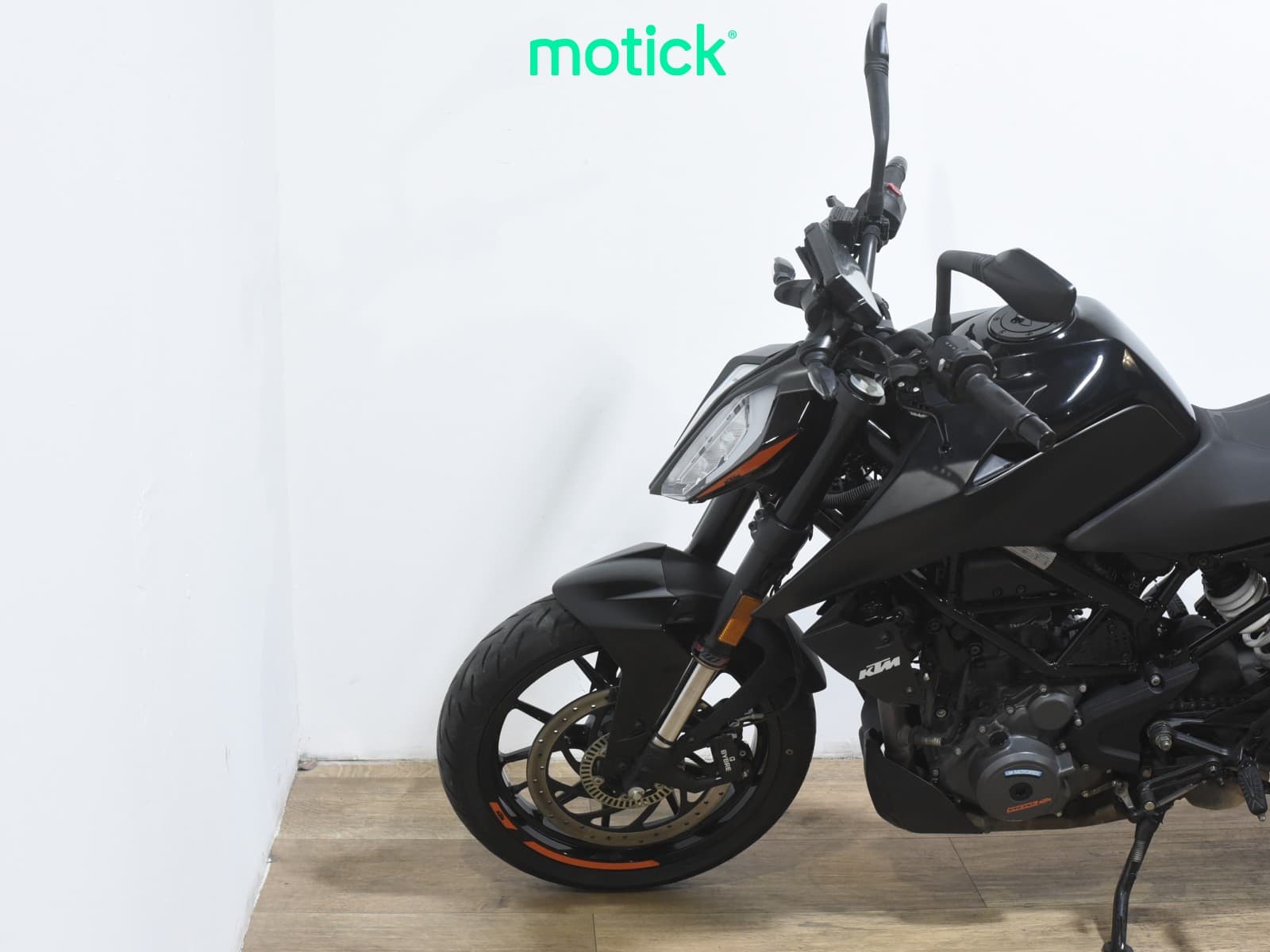 KTM DUKE 390