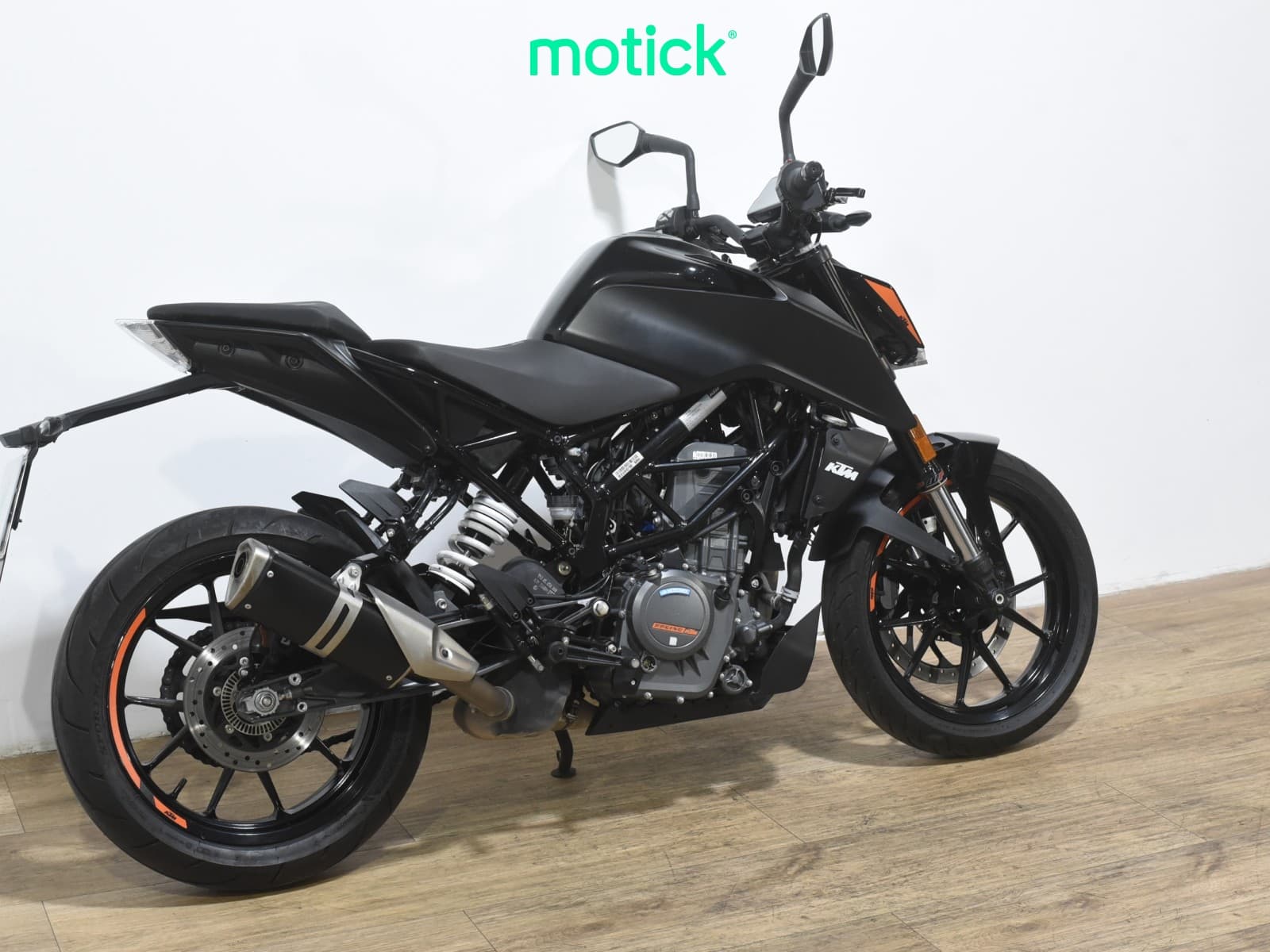 KTM DUKE 390