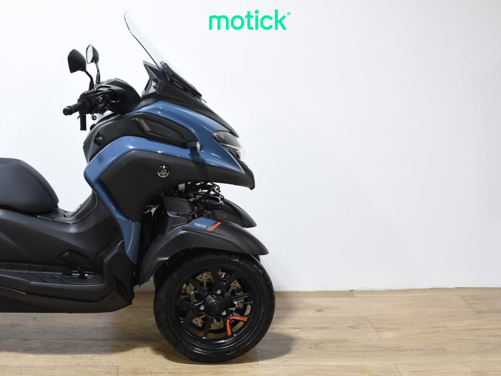 YAMAHA TRICITY 300