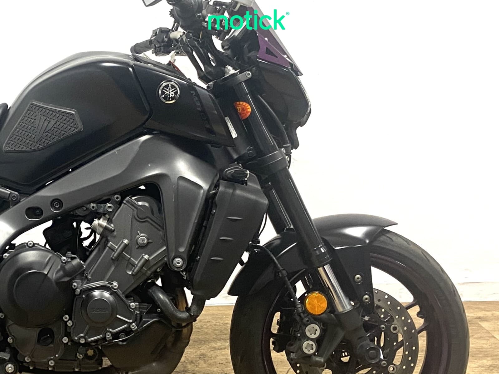 YAMAHA MT-09 (FULL)