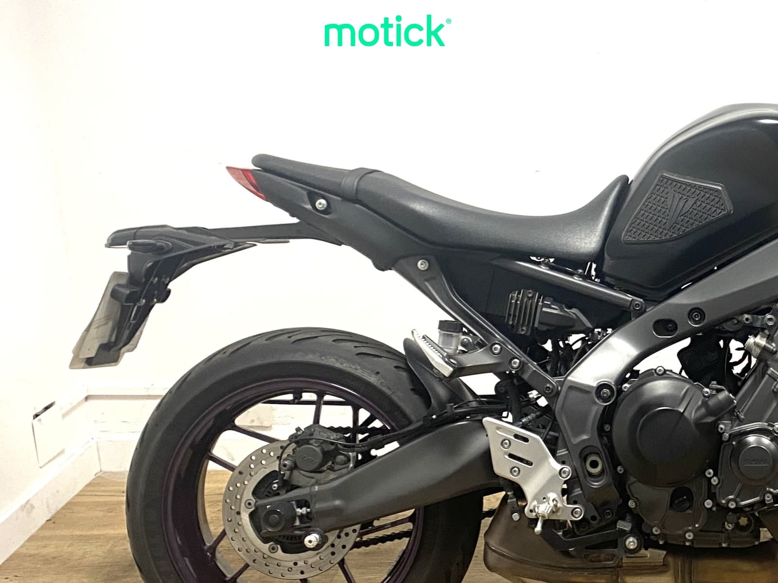 YAMAHA MT-09 (FULL)
