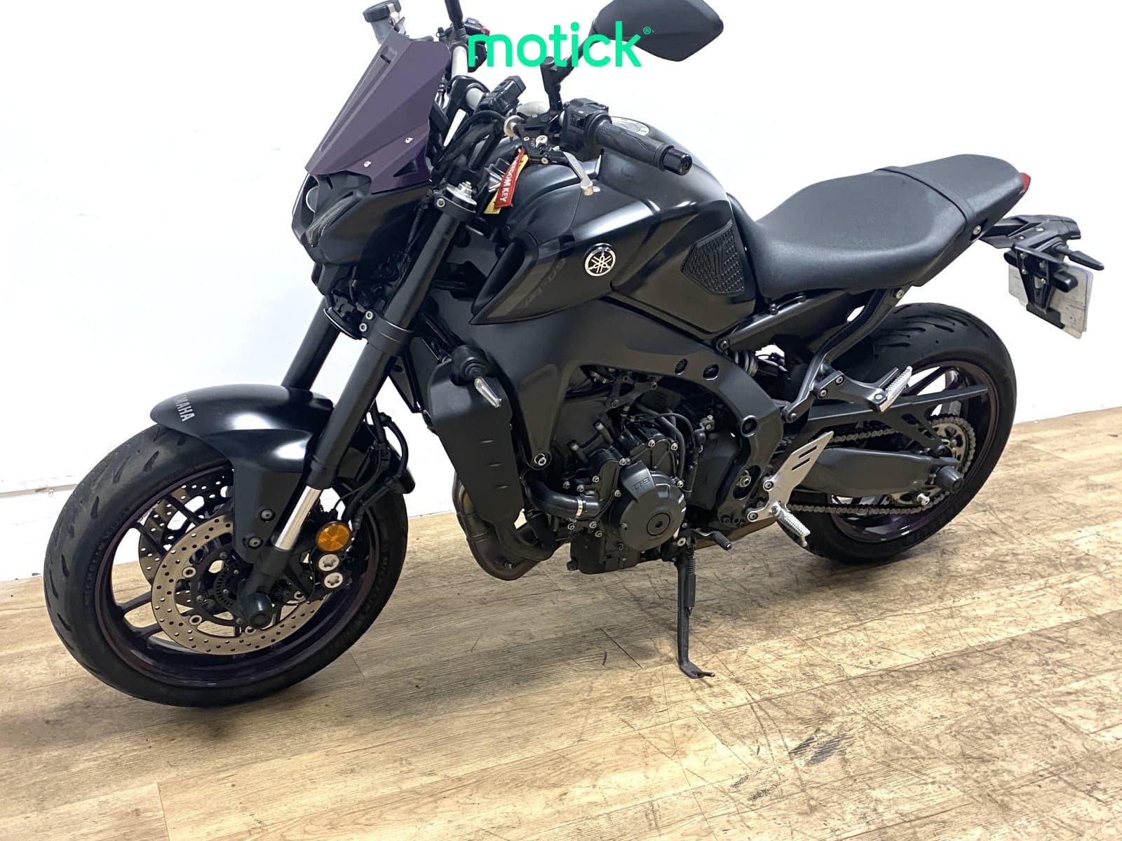 YAMAHA MT-09 (FULL)