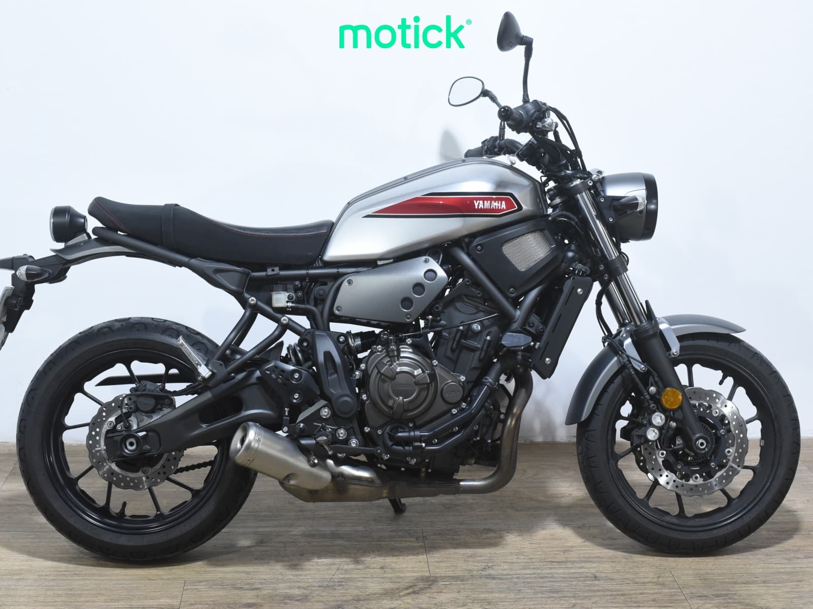 YAMAHA XSR 700 (A2)