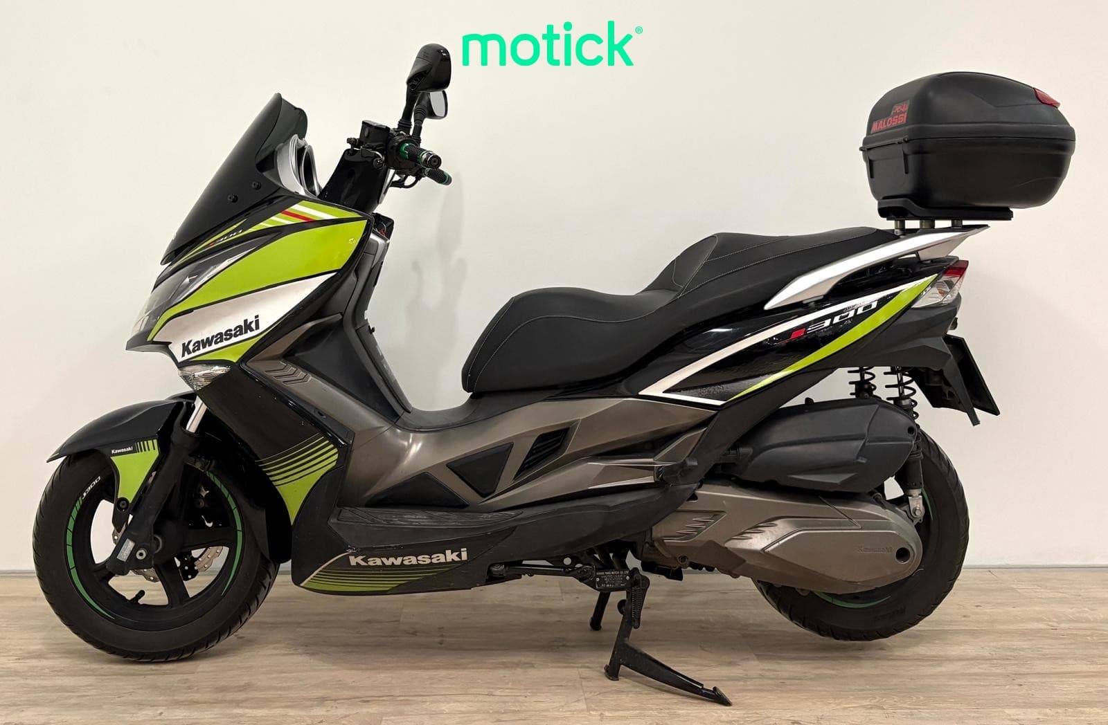 KAWASAKI J300