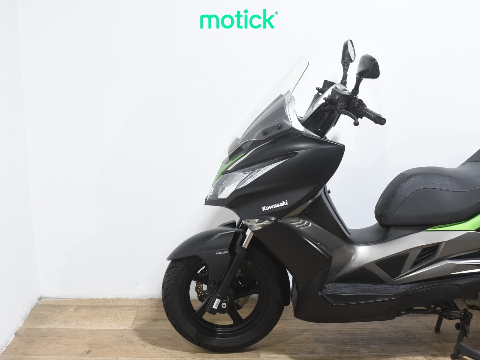 KAWASAKI J300