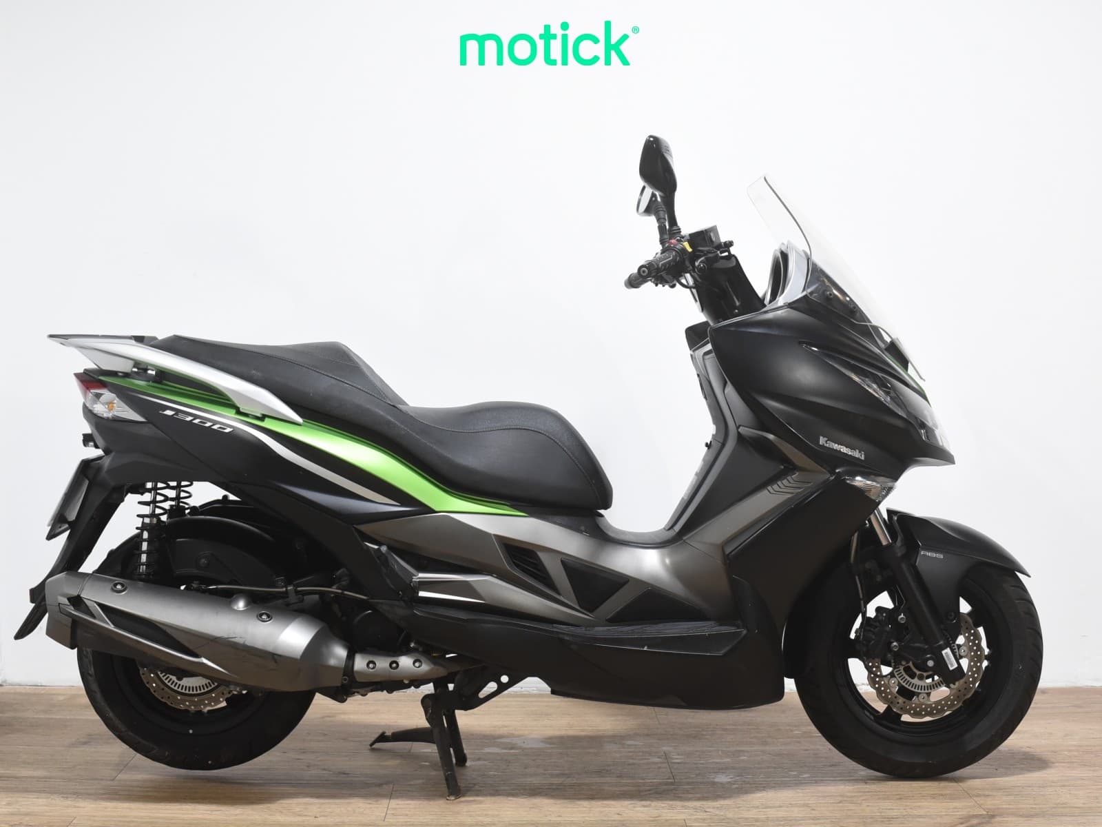 KAWASAKI J300