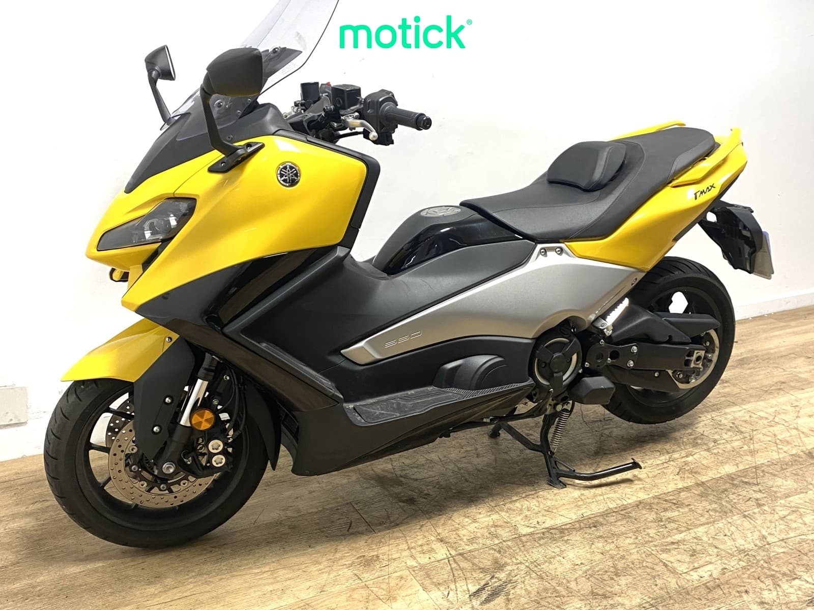 YAMAHA TMAX 560