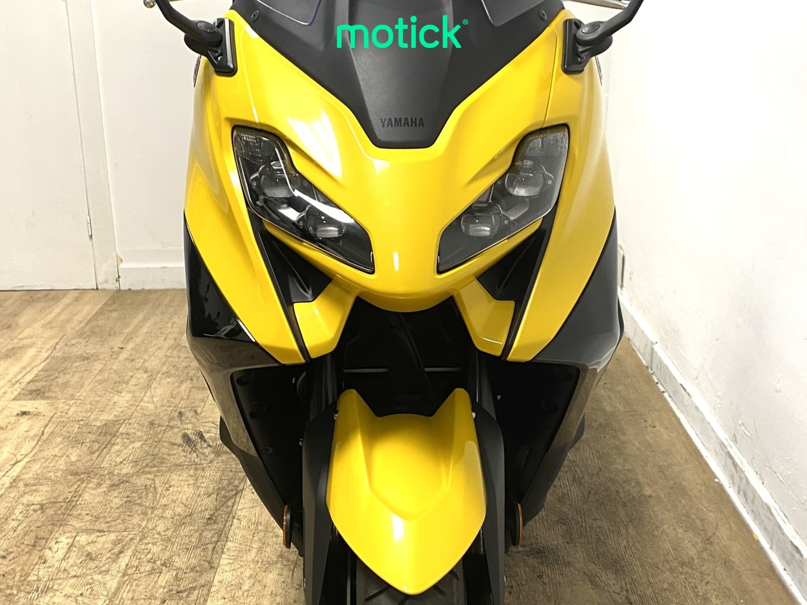 YAMAHA TMAX 560