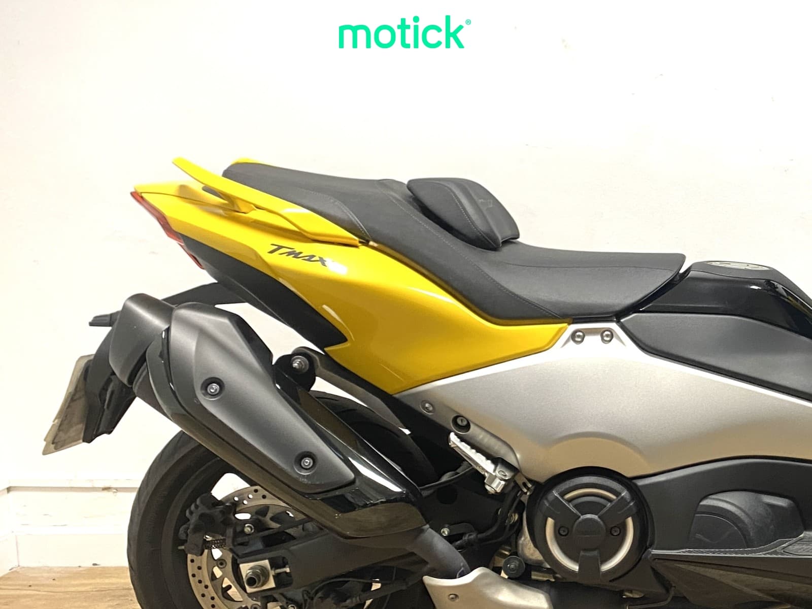 YAMAHA TMAX 560