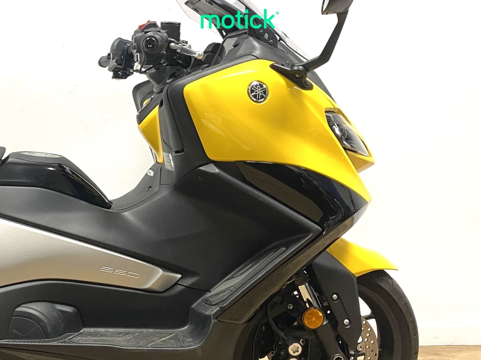 YAMAHA TMAX 560