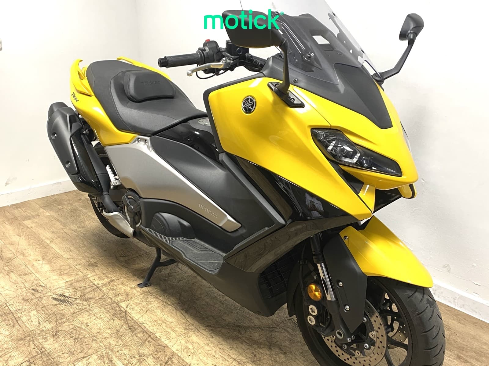 YAMAHA TMAX 560