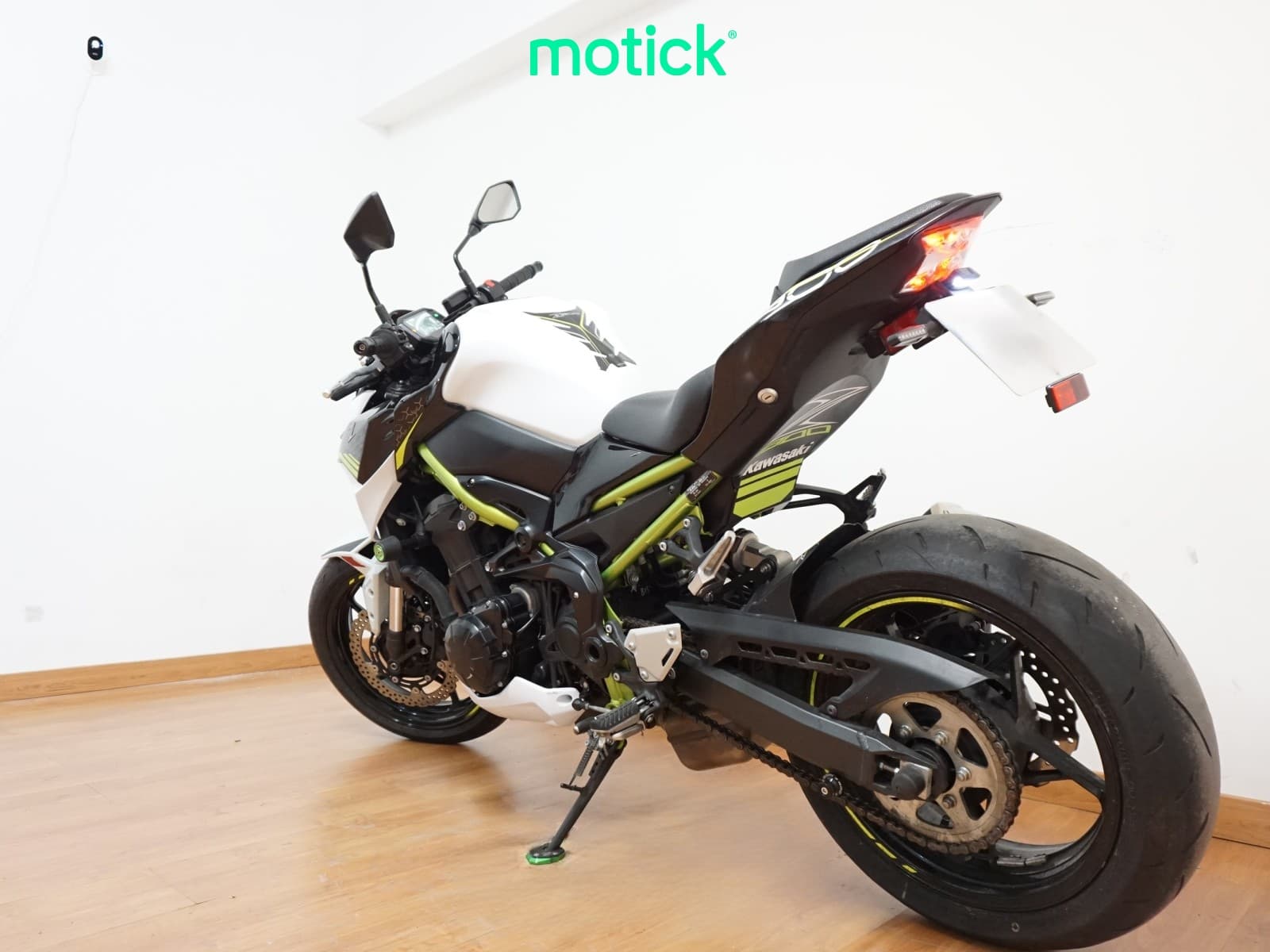 KAWASAKI Z 900 (FULL)