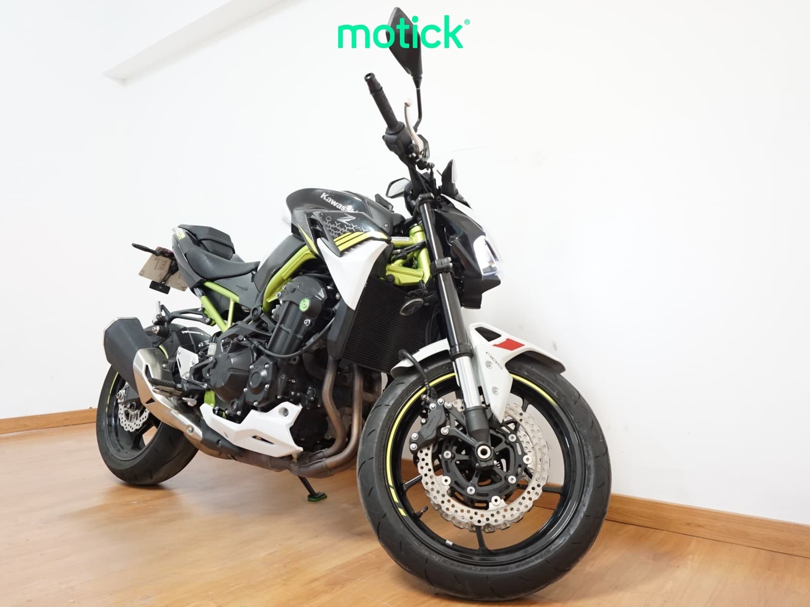 KAWASAKI Z 900 (FULL)