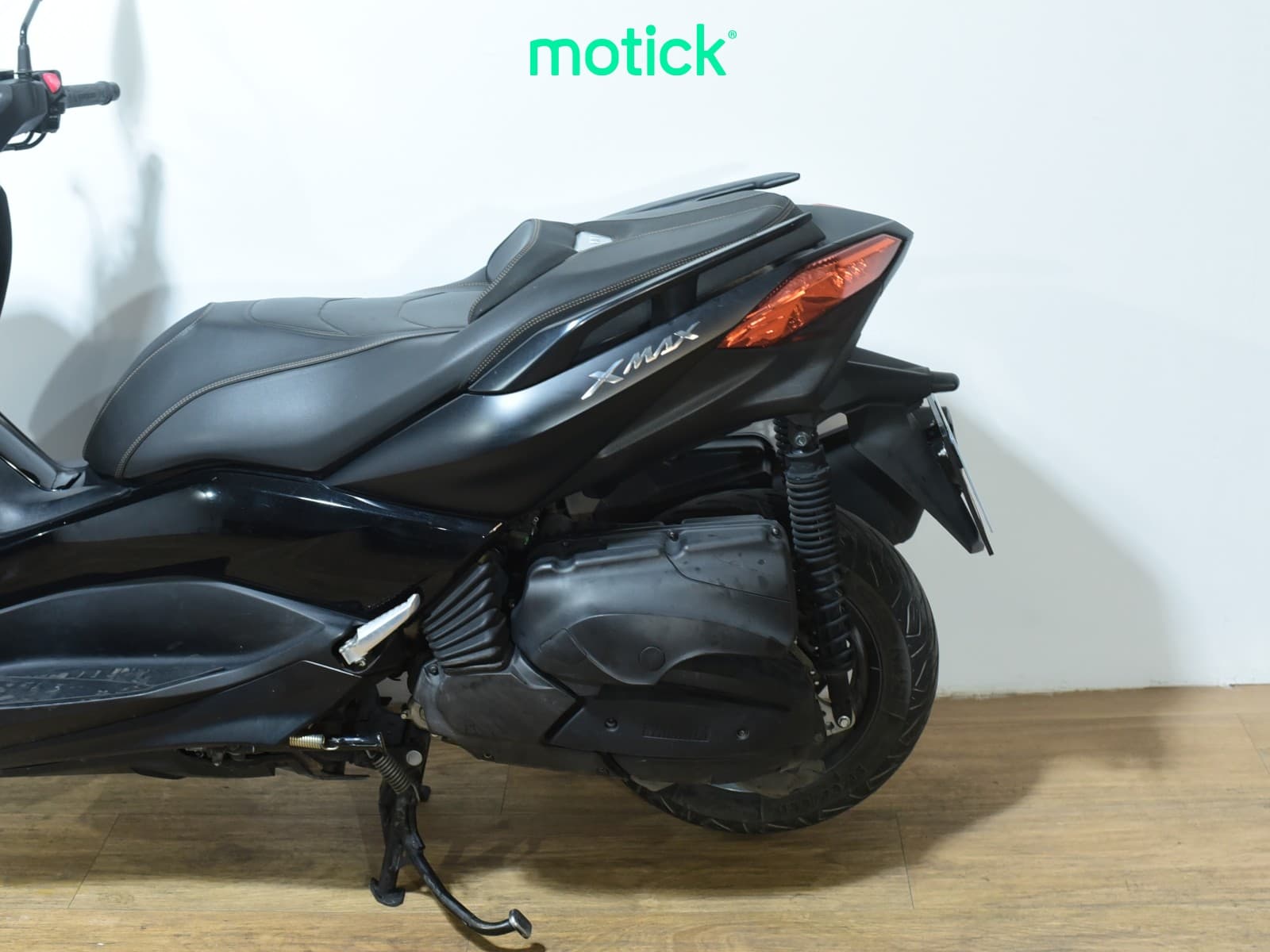 YAMAHA XMAX 400 (IRON MAX)