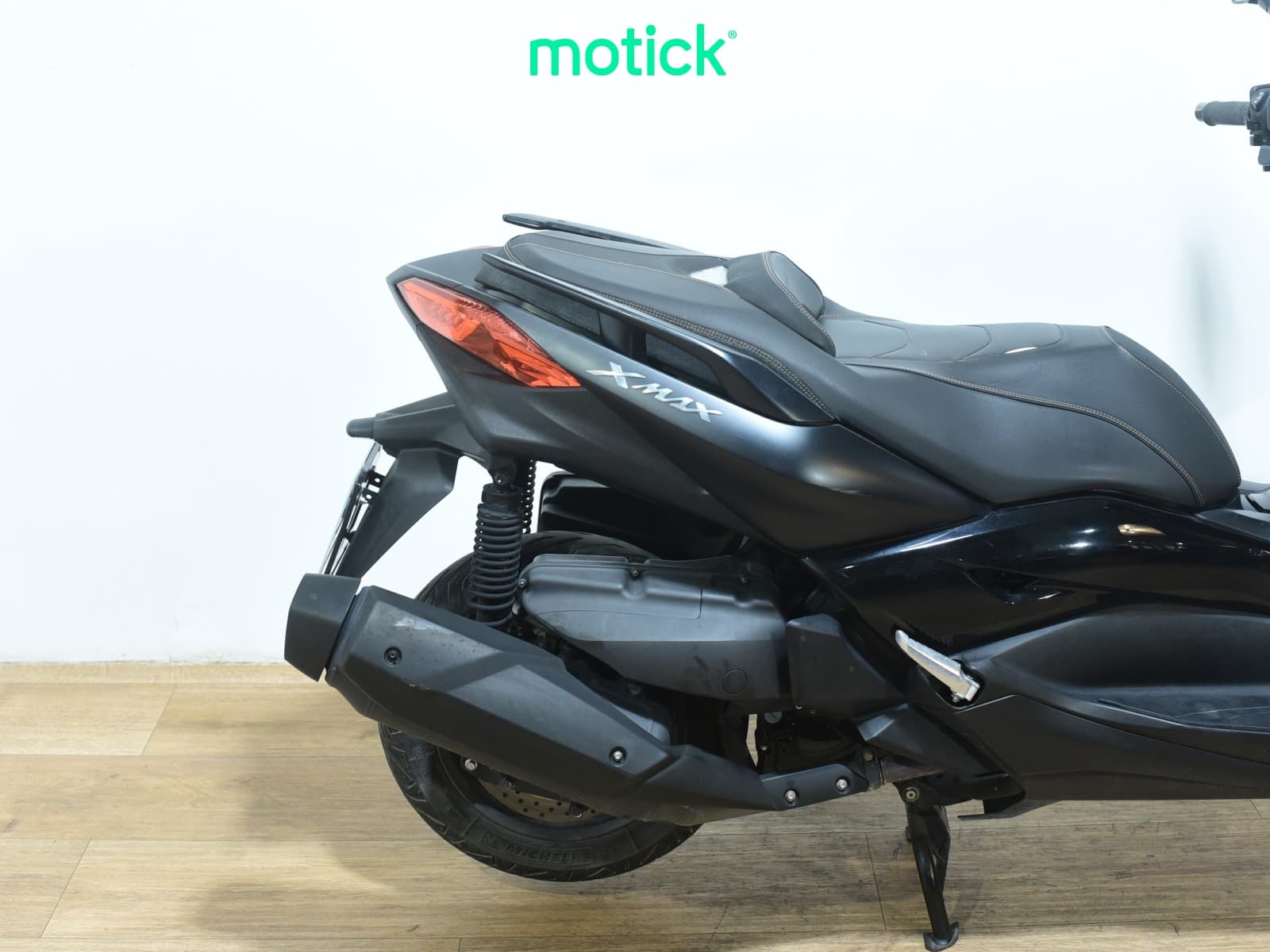 YAMAHA XMAX 400 (IRON MAX)