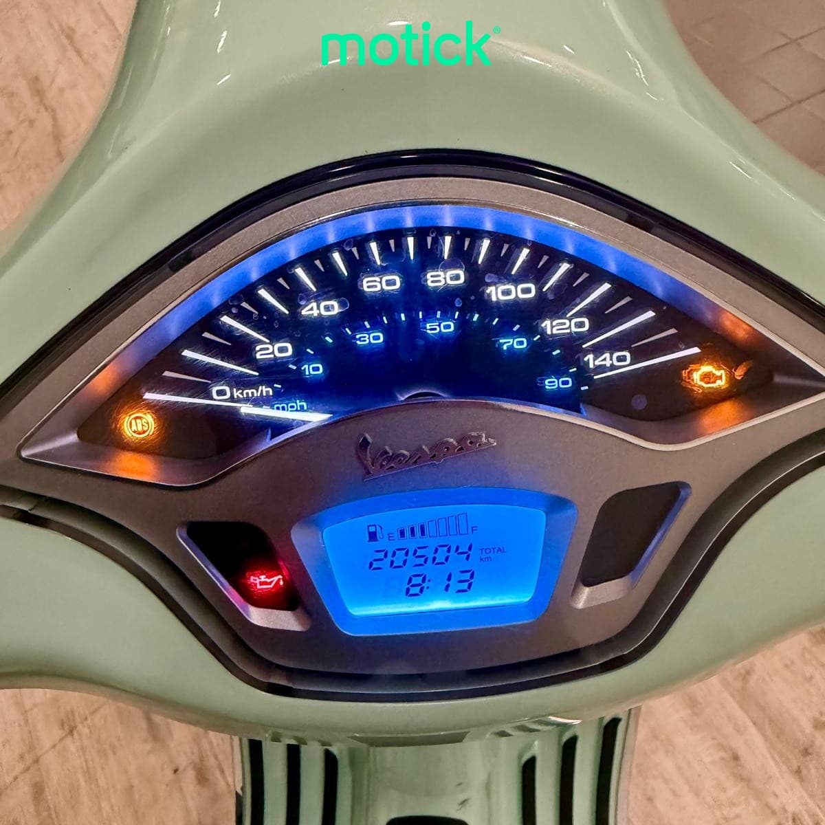VESPA PRIMAVERA 125 (TOP CASE) (IVA DEDUCIBLE)
