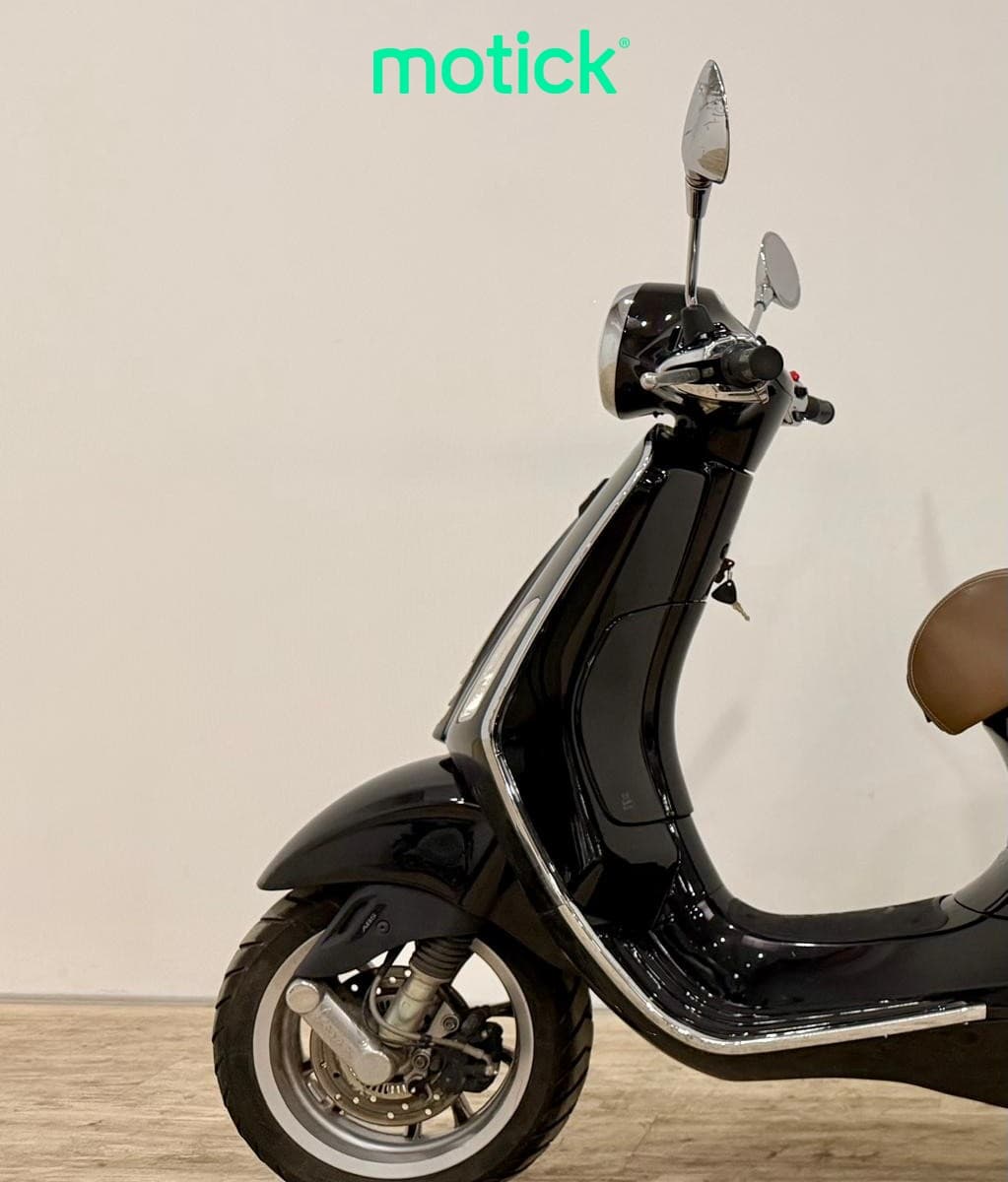 VESPA PRIMAVERA 125 (TOP CASE) (IVA DEDUCIBLE)