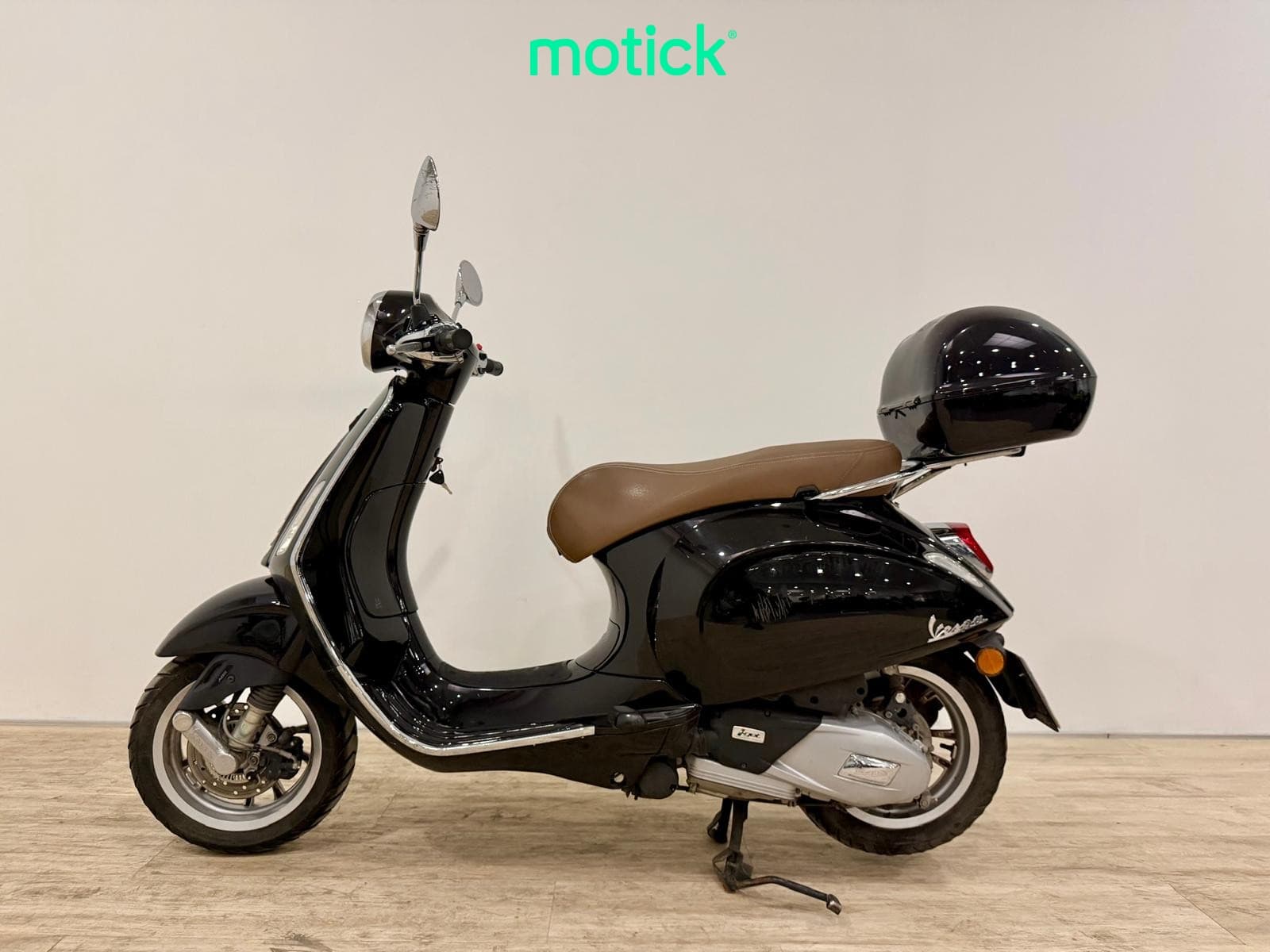 VESPA PRIMAVERA 125 (TOP CASE) (IVA DEDUCIBLE)