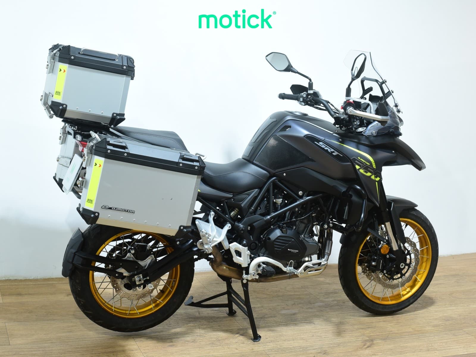 QJMOTOR SRT 550 X (TRES MALETAS)