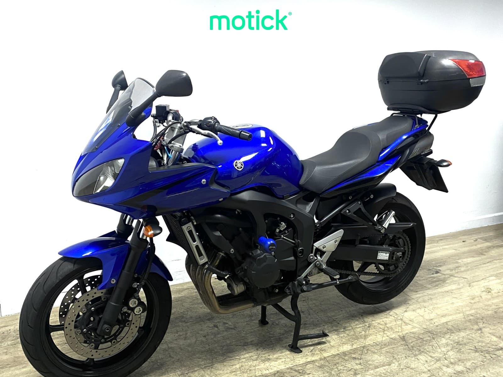 YAMAHA FZ6-S (TOP CASE)