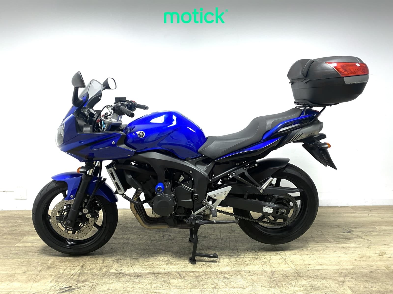 YAMAHA FZ6-S (TOP CASE)