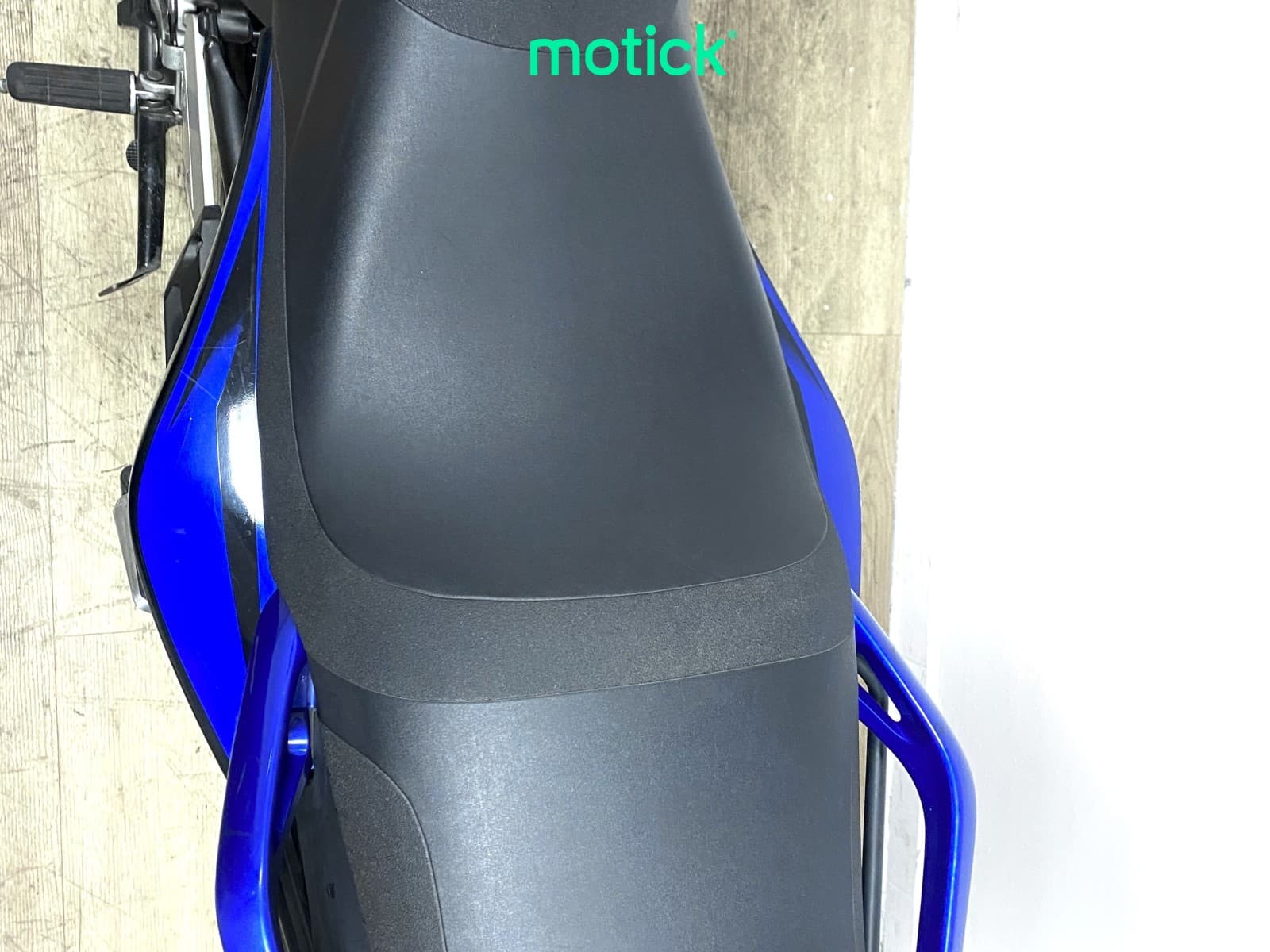 YAMAHA FZ6-S (TOP CASE)