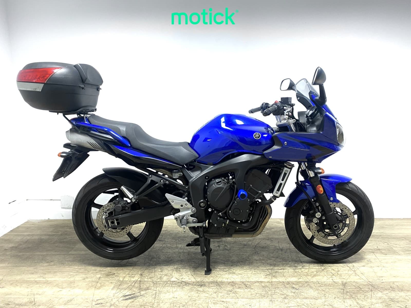 YAMAHA FZ6-S (TOP CASE)
