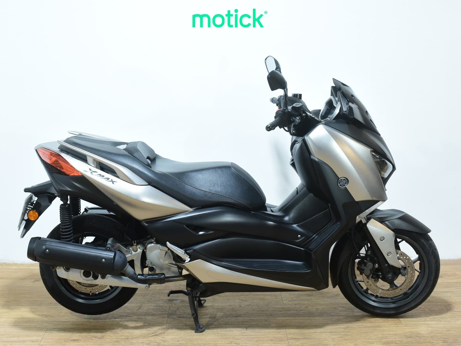 YAMAHA XMAX 125