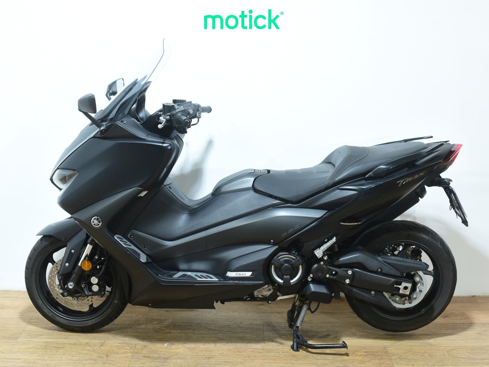 YAMAHA TMAX 560