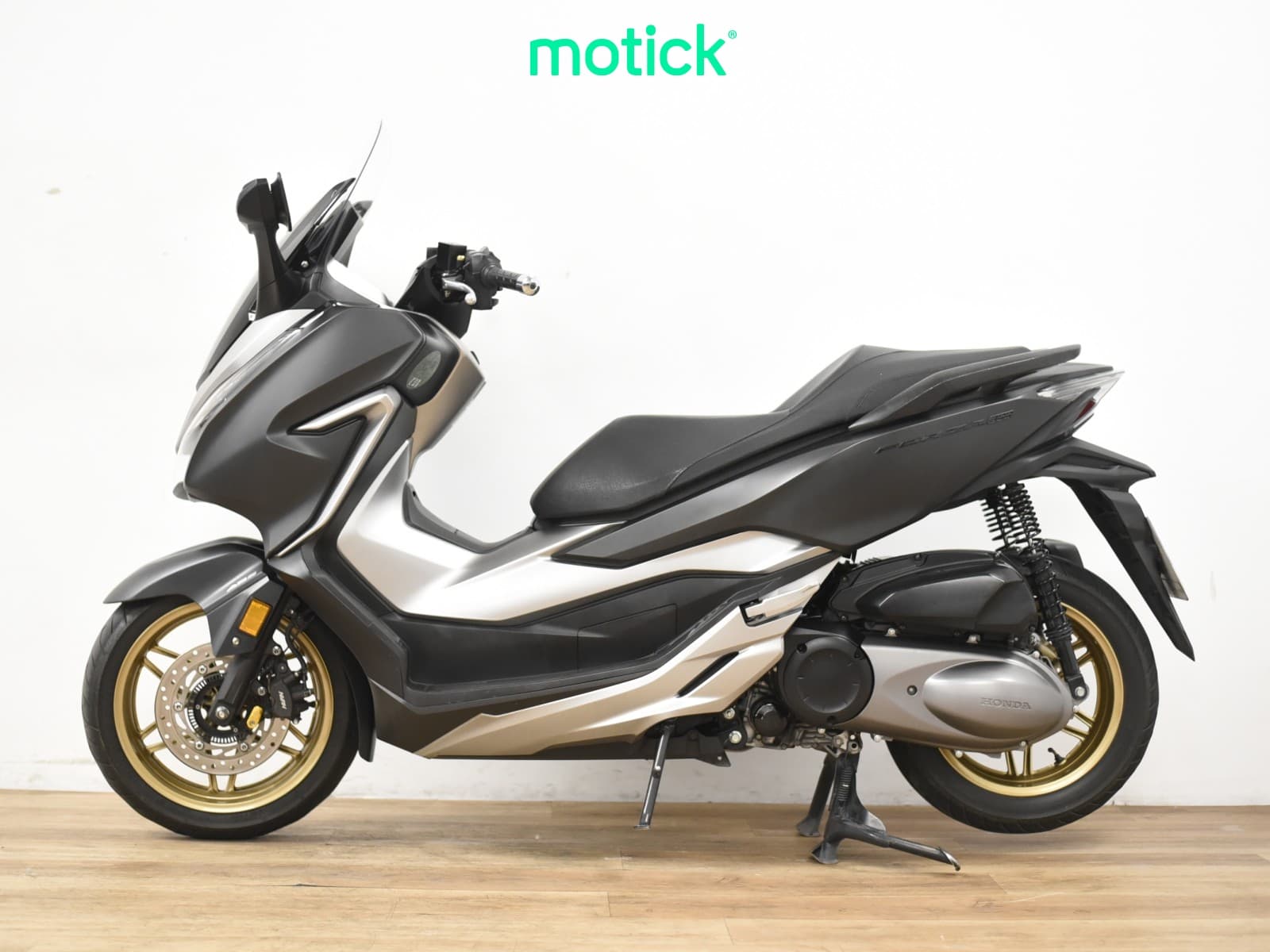 HONDA FORZA 300