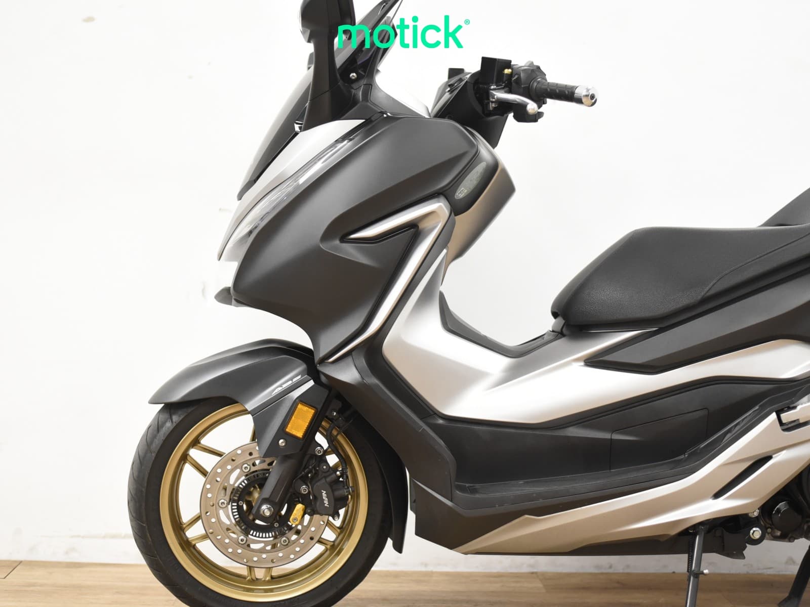 HONDA FORZA 300