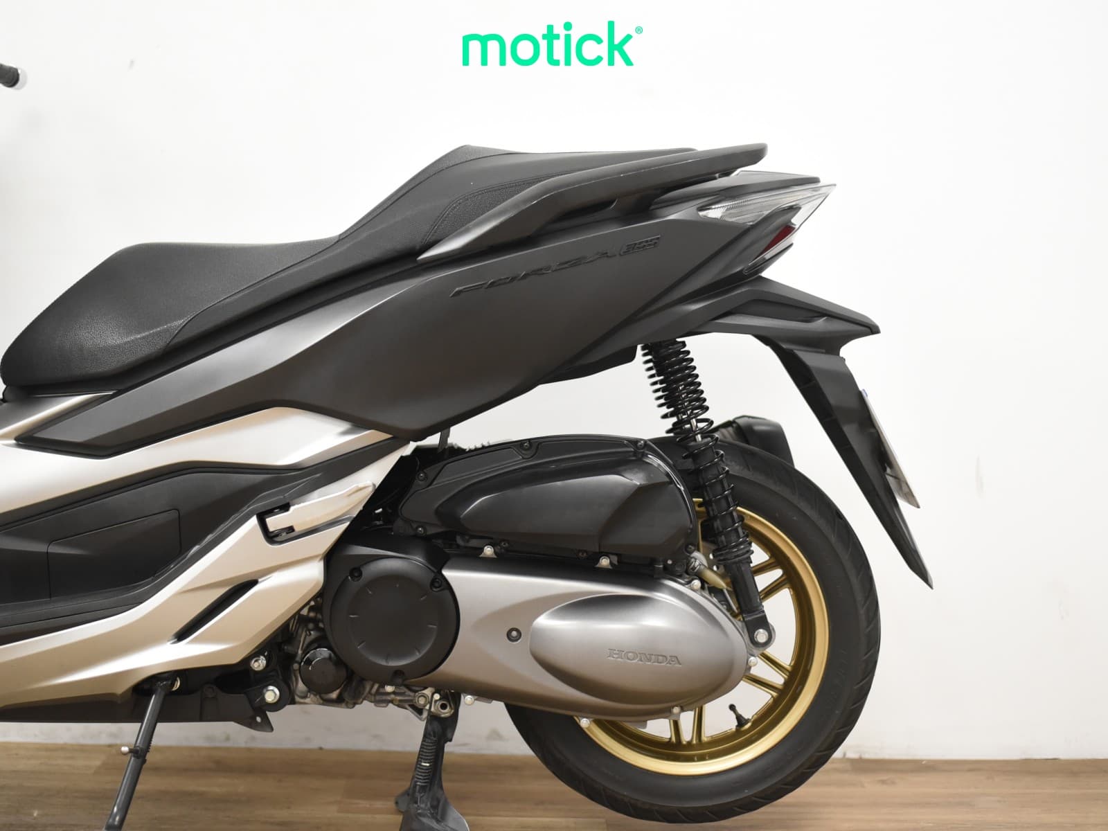 HONDA FORZA 300
