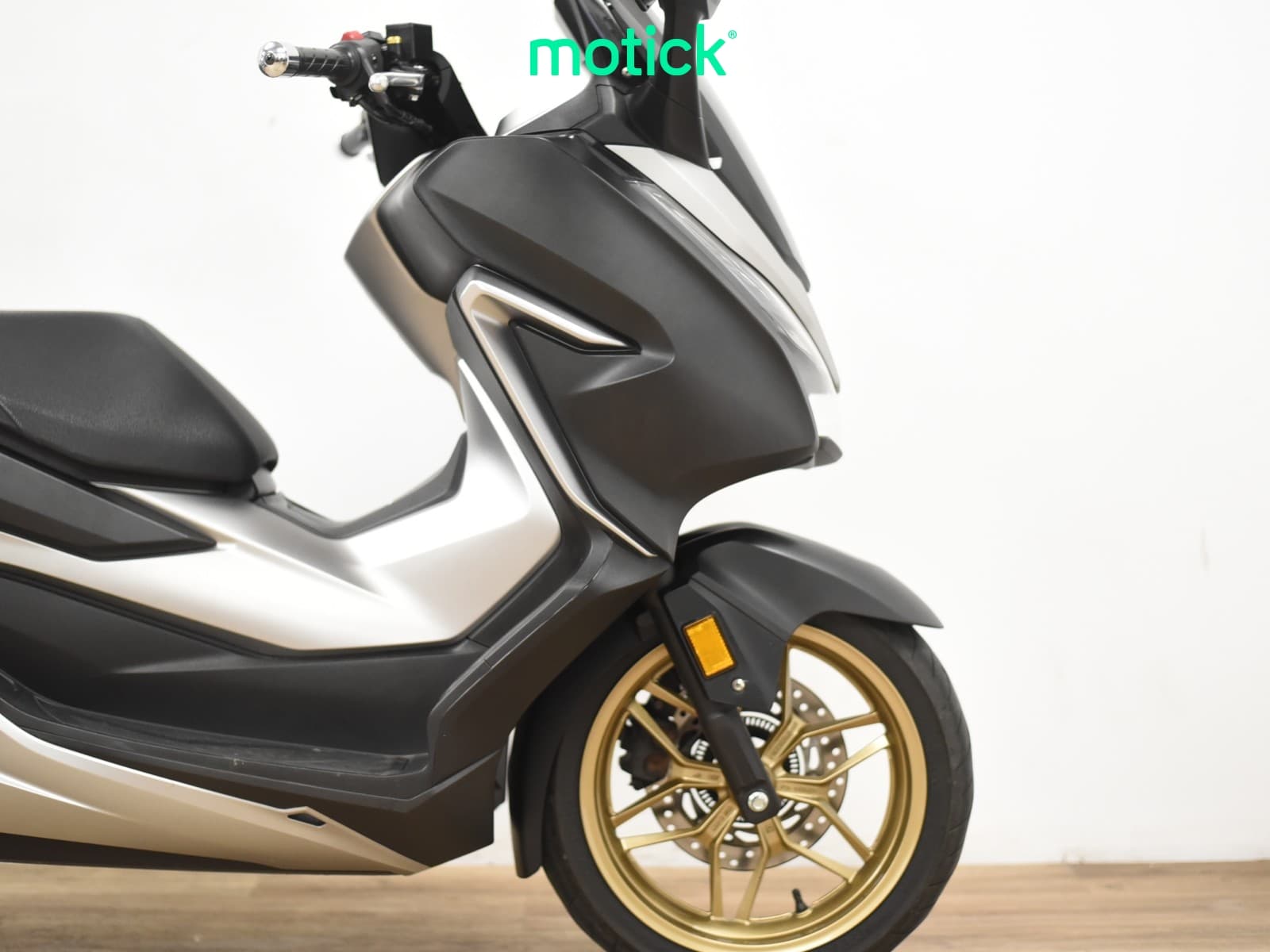 HONDA FORZA 300